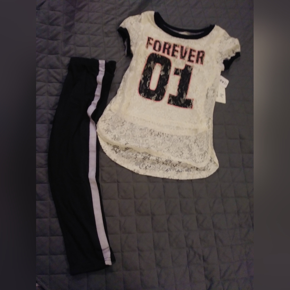 One Step Ahead White Lace Top With Leggings